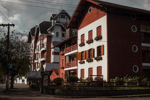 Colegios residenciales (Residential colleges) 